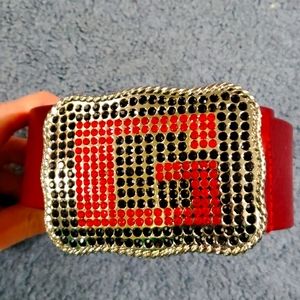 Vintage GUESS red LEATHER BELT